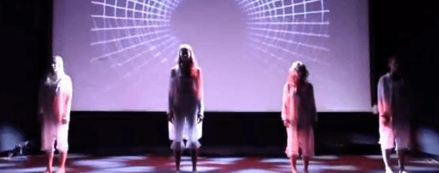 Bild från dansupplevelsen Club Spectrum på Studio Acusticum.