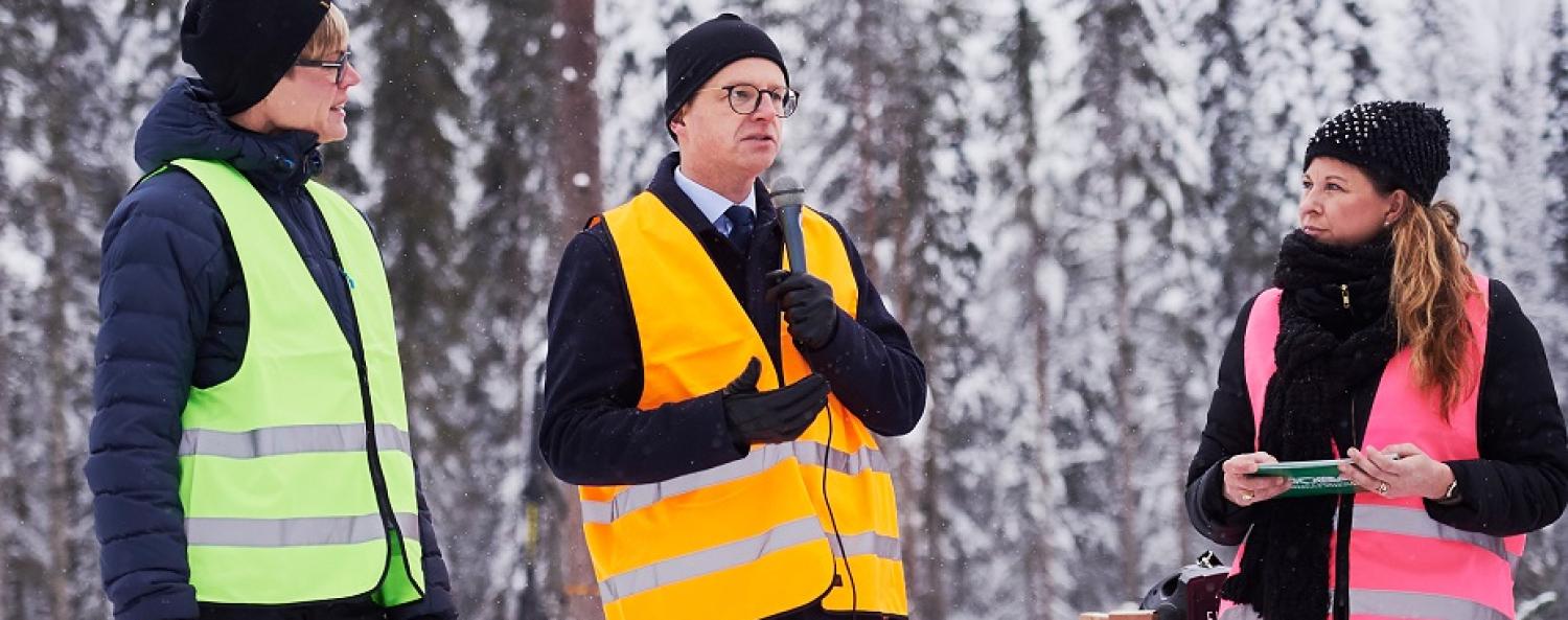 Invigning-Damberg-930x450px.jpg