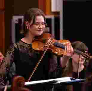 Märta Andersson Björklund, violinist och konsertmästare.
