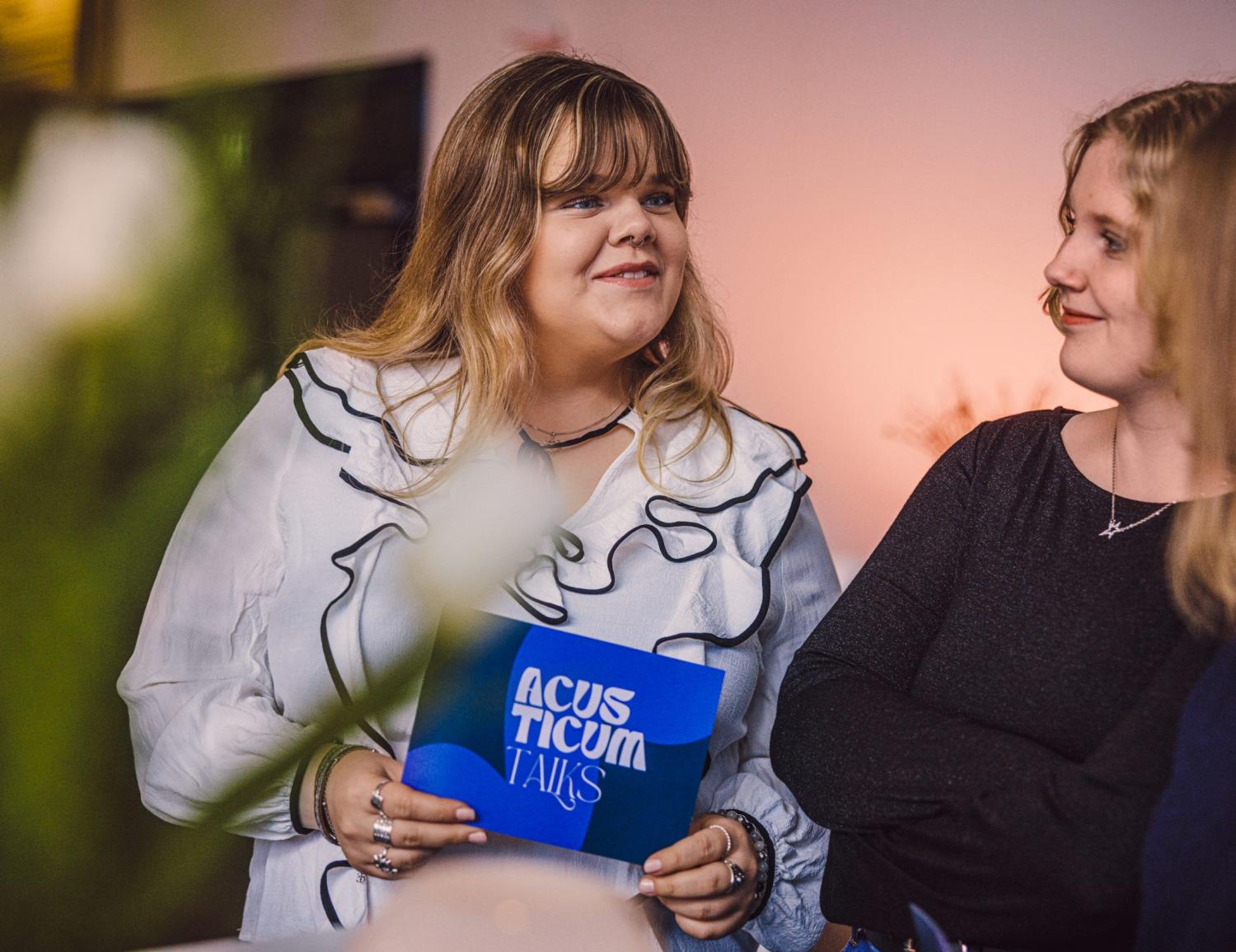 Unga Acusticum På Acusticum får unga idéer ta plats som under konferensen För ett bättre Piteå då unga var med och tog fram scenprogrammet.